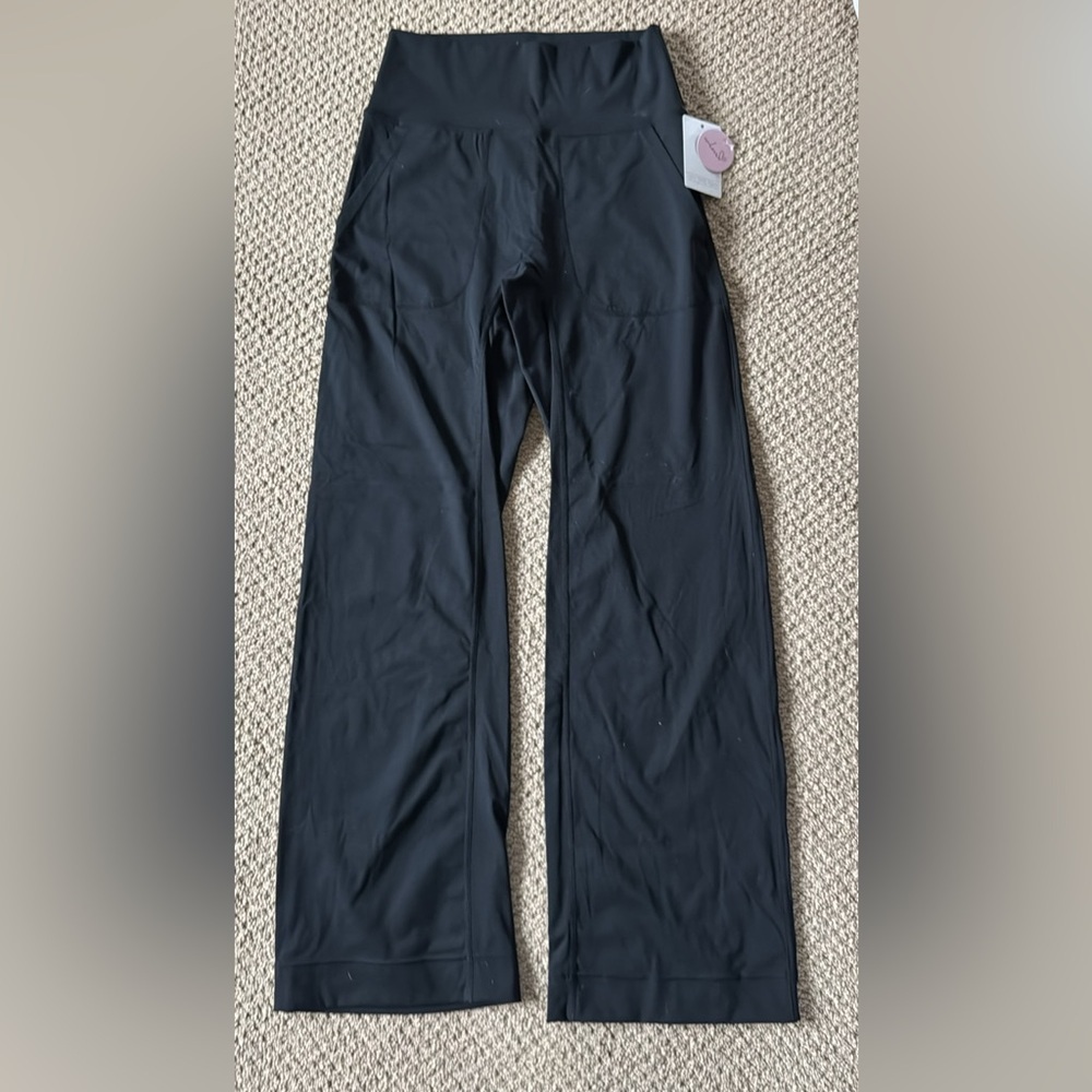 Stylish Wide Leg Black Women's Leggings - Picture 4 of 4
